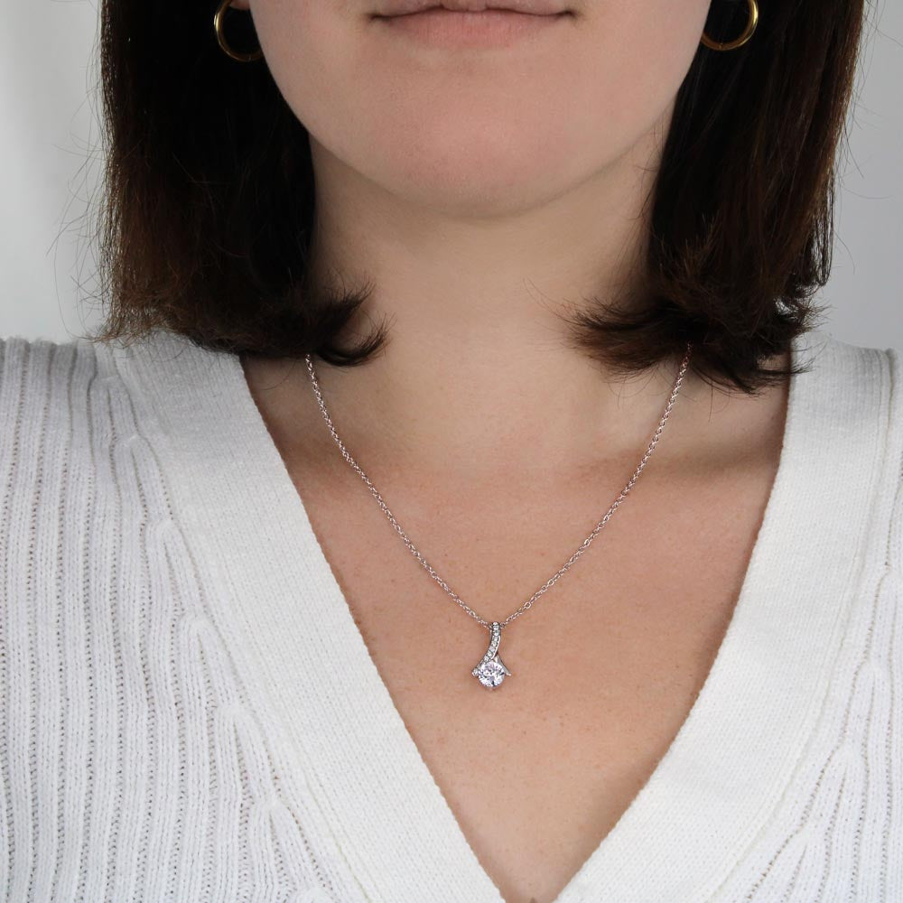 Bella™ love Necklace