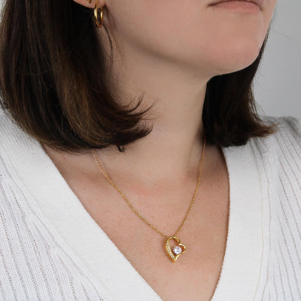 Victoria™ Love Necklace | 18 Karat Yellow Gold